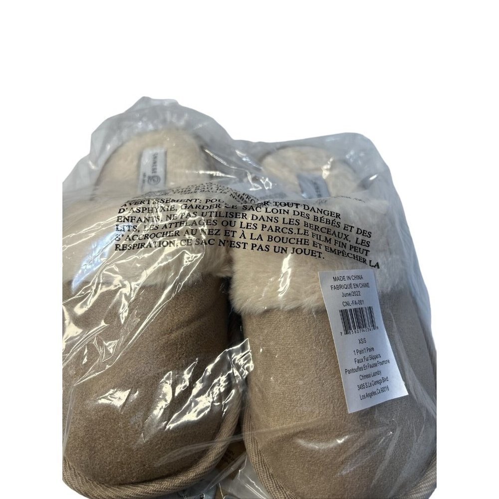 Chinese Laundry Slippers Beige Cream Faux Fur Size XS/S  NWT